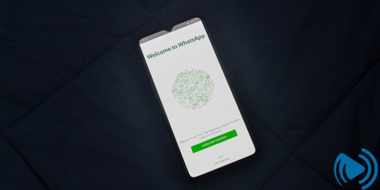 چگونه بفهمیم واتساپ ما روی گوشی دیگری نصب شده