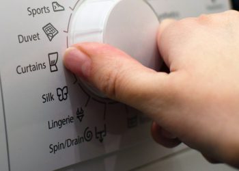 برنامه شستشوی پرده در لباسشویی